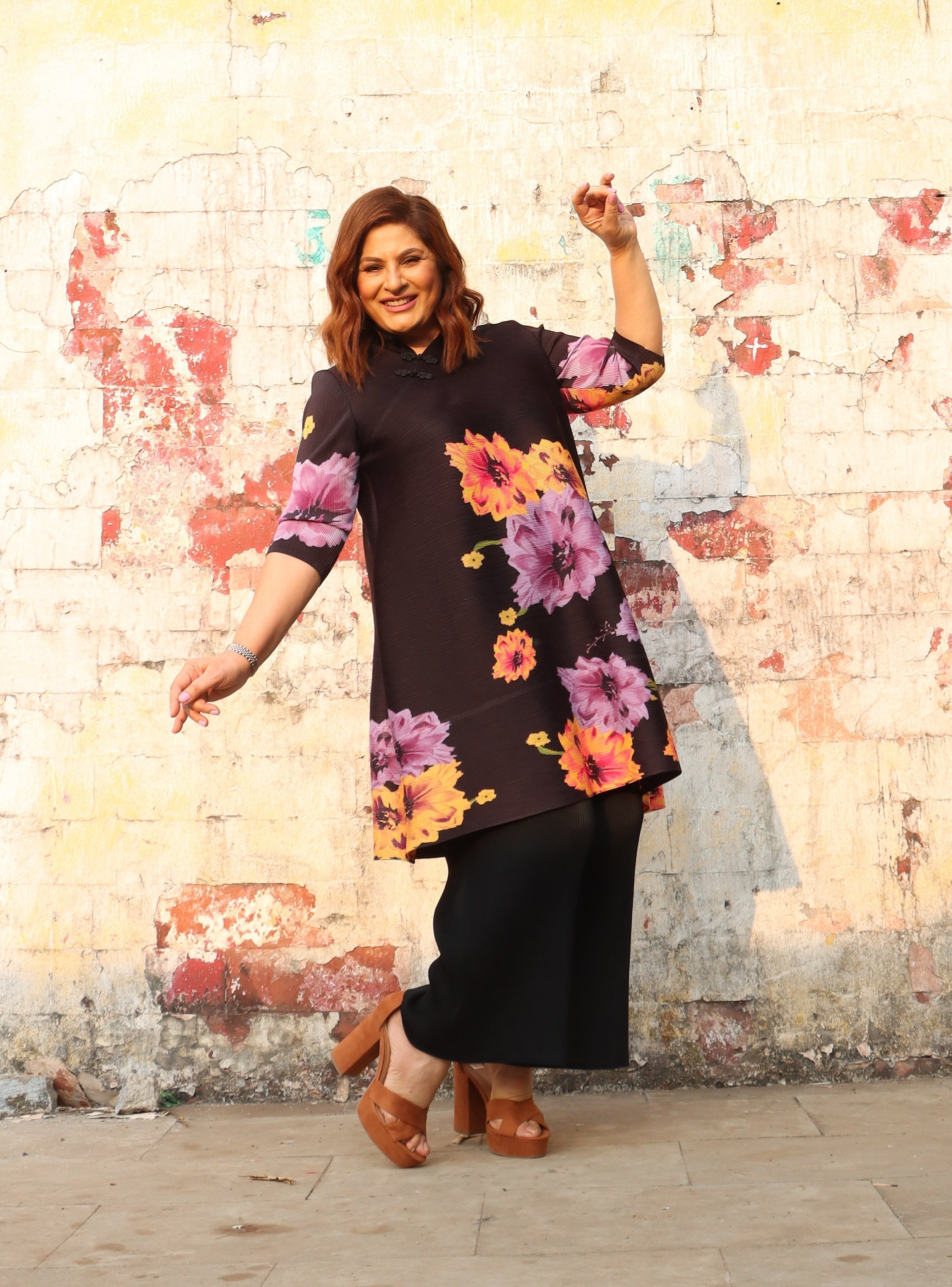 Archana Puran Singh in our Musky Multicoloured Tunic Set - Black