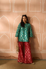 Load image into Gallery viewer, Banarasi Begum Tunic Set - Green and Red