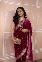 Load image into Gallery viewer, Classy Pleated Saree with Velvet Palla - Maroon