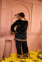 Load image into Gallery viewer, Velvet Tunic Set with Plain Pants - Black