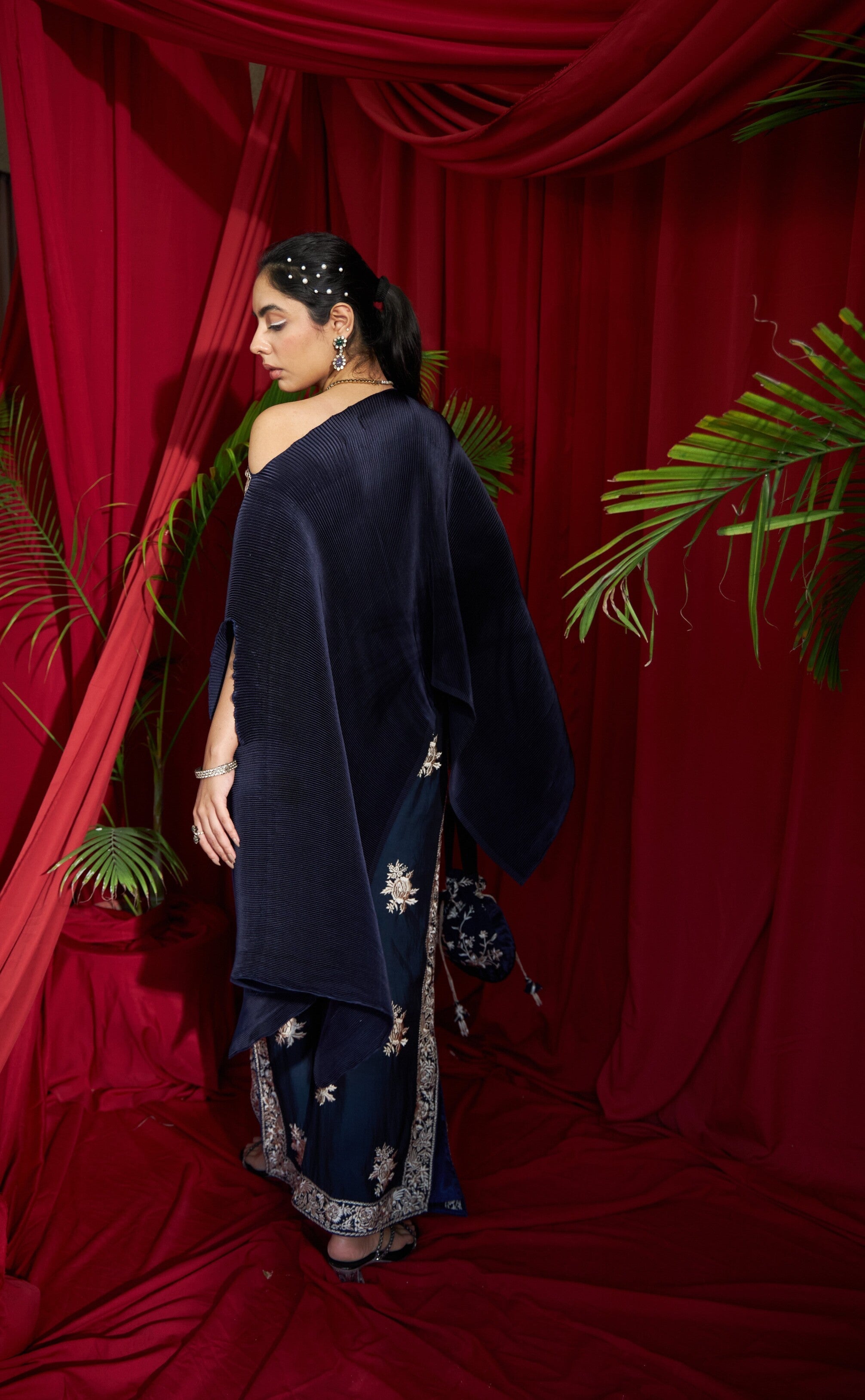 Reyna Gara Glazed Embroidered Pleated Cape Coordinated with Slit Pants - Navy Blue