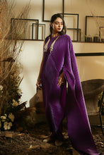 Load image into Gallery viewer, Classy Pleated Gown Saree - Purple