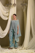 Load image into Gallery viewer, Reyna Gara Glazed Pleated Cape Coordinated with Slit Pants- Mint