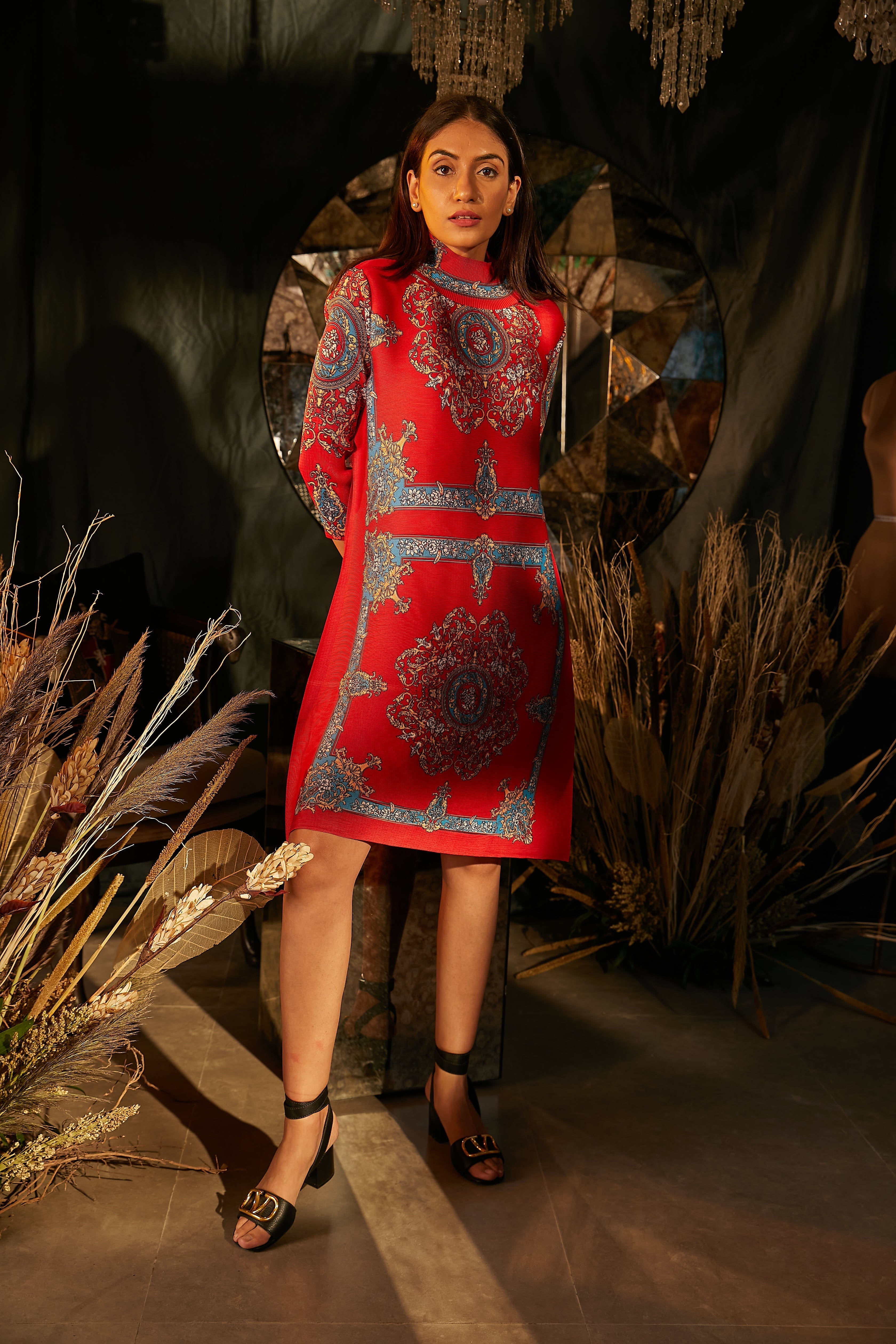 Medusa Renaissance Print Dress - Red