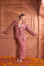 Load image into Gallery viewer, Elizey Paisley Embroidered Power Suit - Fuschia