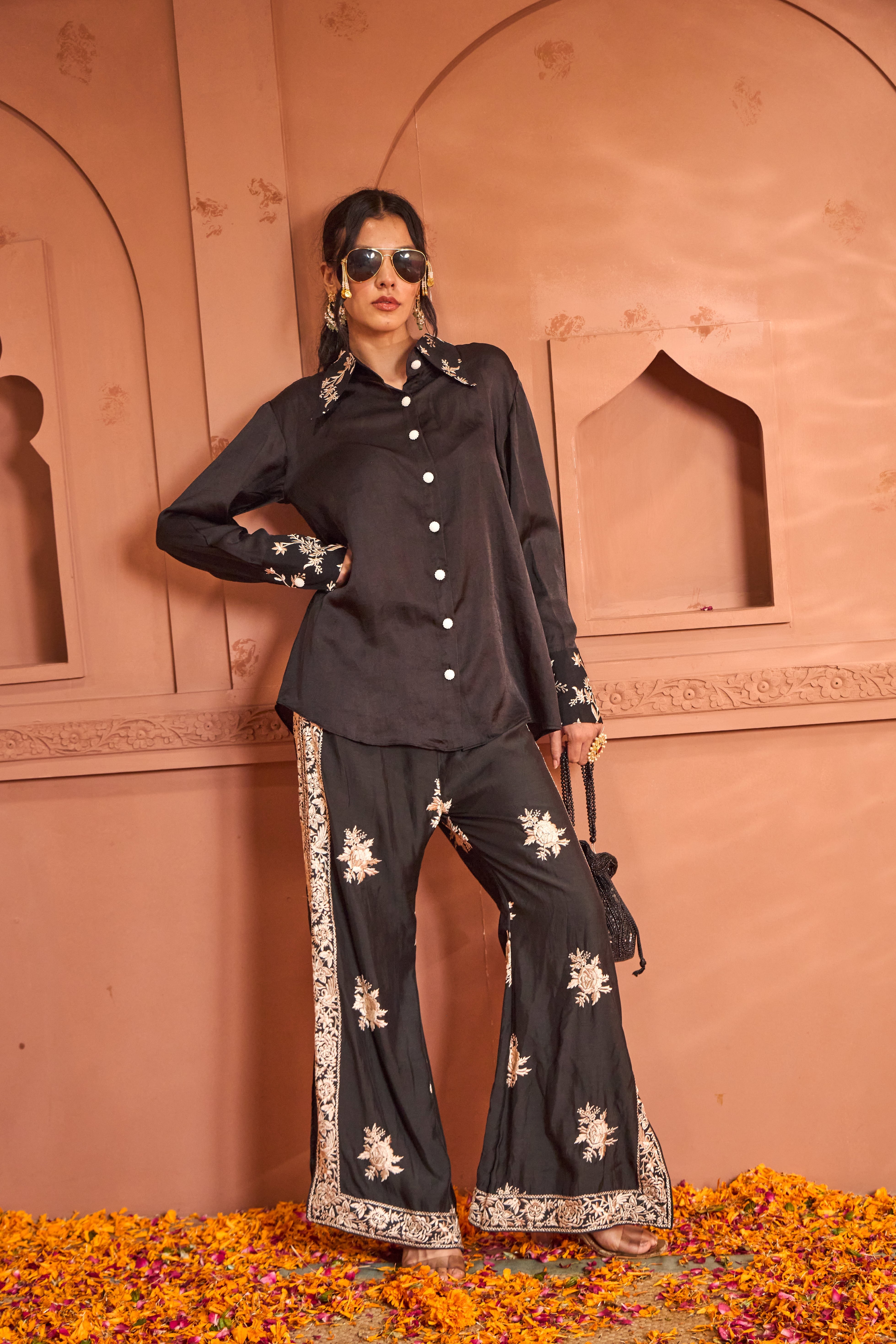 Reyna Gara Glazed Shirt With Slit Pants - Black