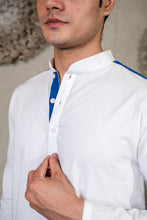 Load image into Gallery viewer, WHITE KURTA WITH PLEATED STRIPE