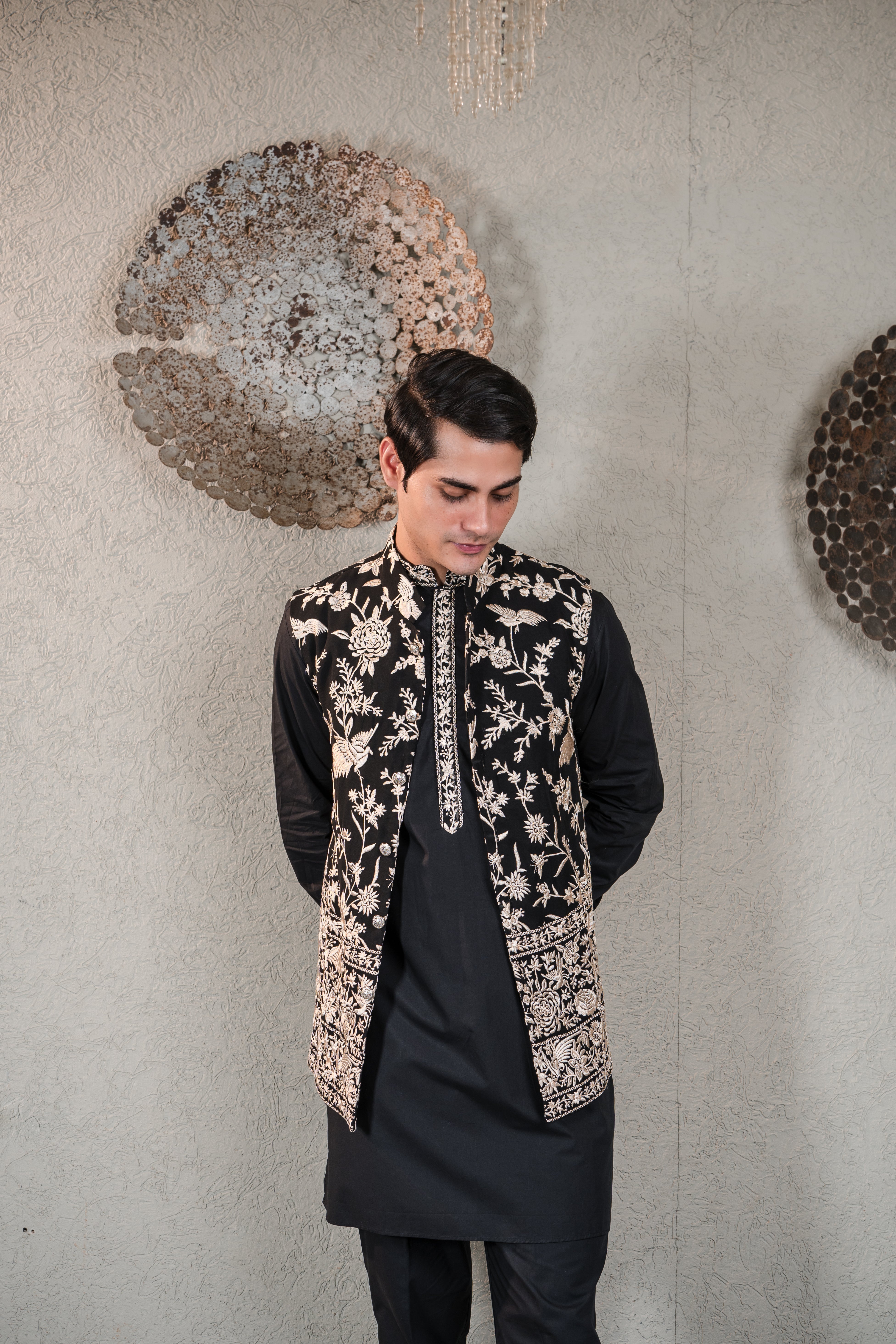 BLACK KURTA SET WITH BLACK GARA GLAZED JACKET