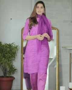 House of Misu in our Klassy Kiara Tunic Set Co-ordinated with Scarf