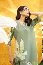 Load image into Gallery viewer, Fayola Floral Potli Tunic Set - Olive
