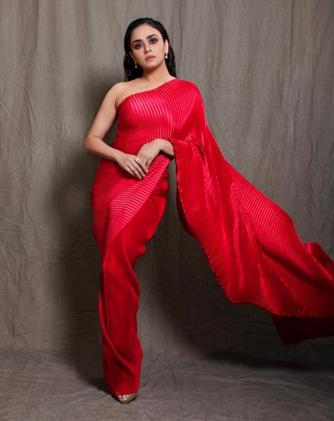 Amruta Khanvilkar in our Scintillating Sewed Pleated Skirt Saree - Vermillion Red